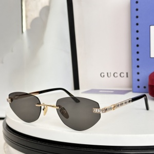 $55.00,Gucci Sunglasses # 304600