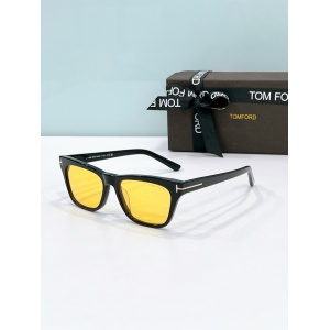 $55.00,Tom Ford Sunglasses # 304608