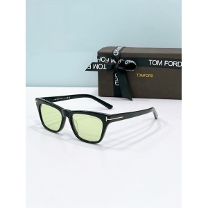 $55.00,Tom Ford Sunglasses # 304609
