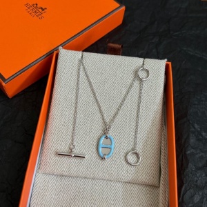 $27.00,Hermes Necklace # 304616