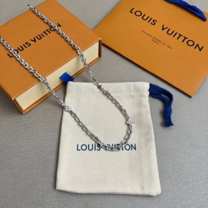 $27.00,Louis Vuitton Necklace # 304623