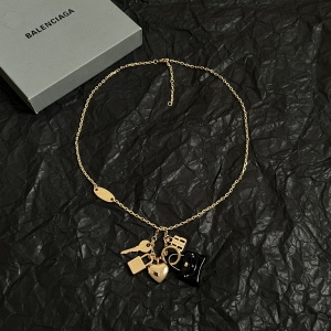 $27.00,Dior Necklace # 304625