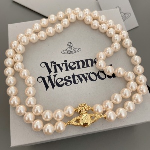 $32.00,Vivienne Westwood Necklace # 304630