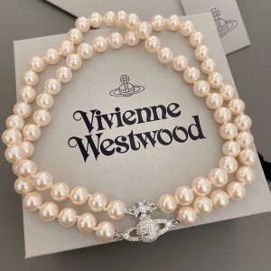 $32.00,Vivienne Westwood Necklace # 304631