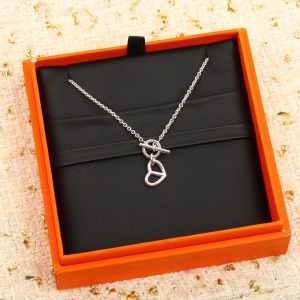 $27.00,Hermes Necklace # 304632