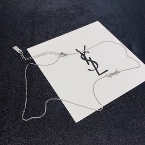 $27.00,Chanel Necklace # 304647