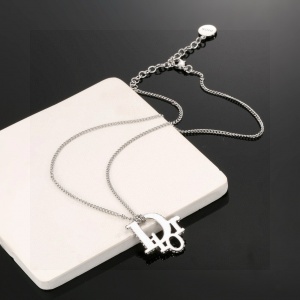 $27.00,Dior Necklace # 304689