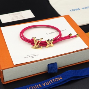 $27.00,Louis Vuitton Bracelet For Women # 304726