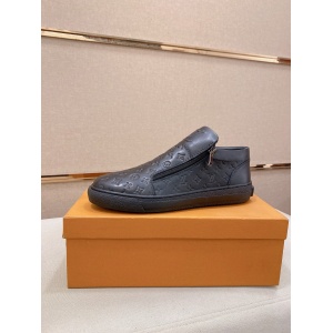 $92.00,Louis Vuitton Casual Sneaker For Men # 304894