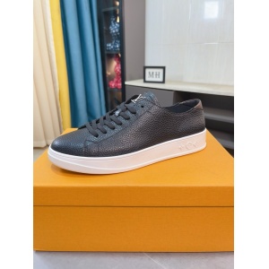 $92.00,Louis Vuitton Casual Sneaker For Men # 304902