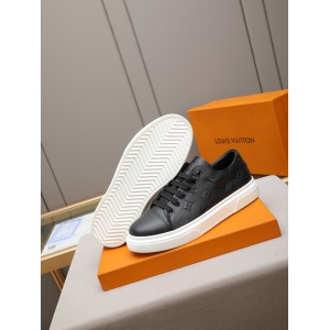 $92.00,Louis Vuitton Casual Sneaker For Men # 304911