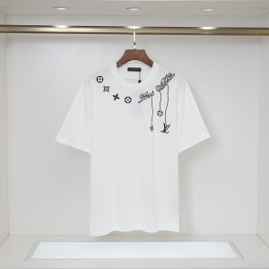 $28.00,Louis Vuitton Short Sleeve T Shirt For Men  # 305076