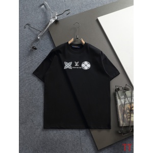 $29.00,Louis Vuitton Short Sleeve T Shirts For Men # 305328