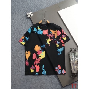 $29.00,Louis Vuitton Short Sleeve T Shirts For Men # 305333