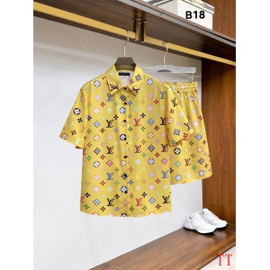$65.00,Louis Vuitton Short Shirt Set For Men # 305354