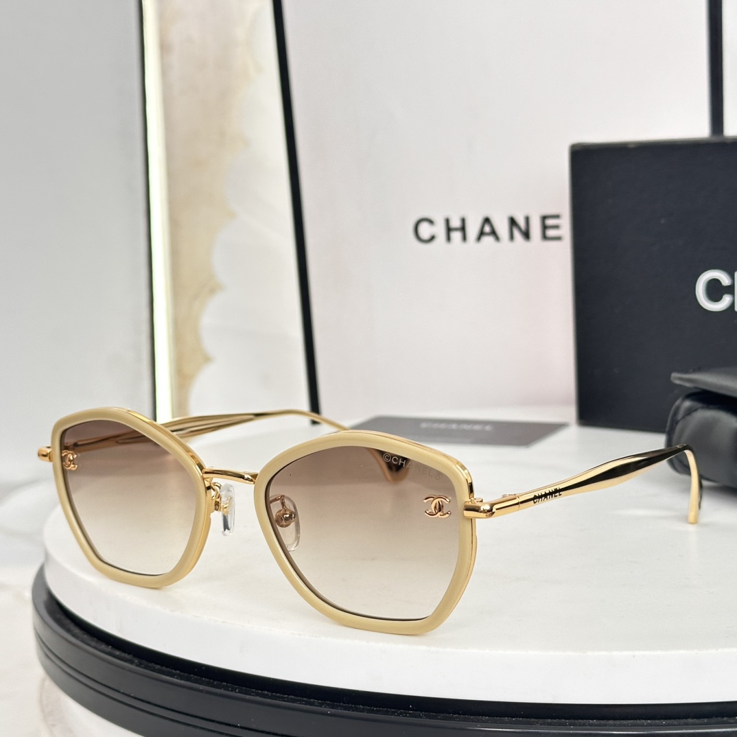 Chanel Sunglasses # 302262