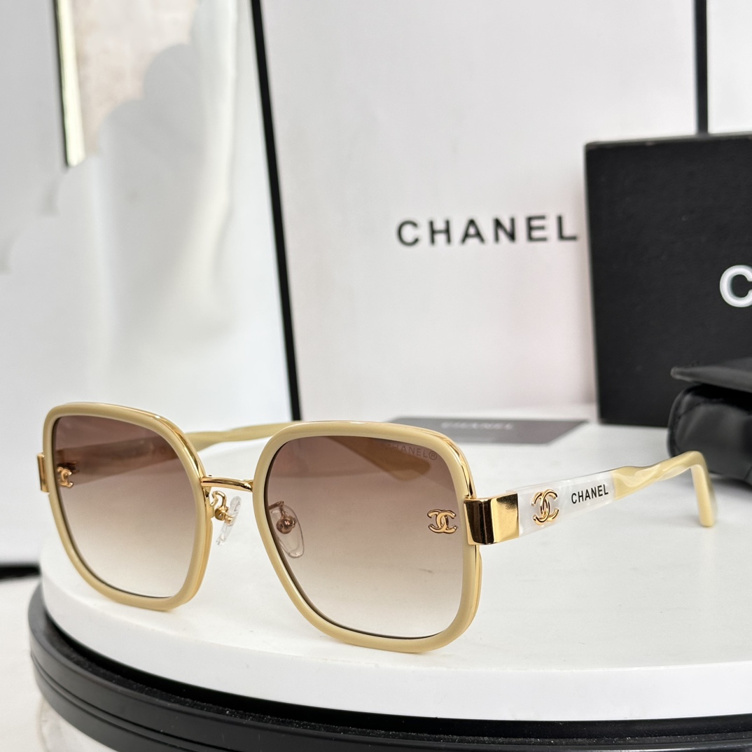 Chanel Sunglasses # 302285
