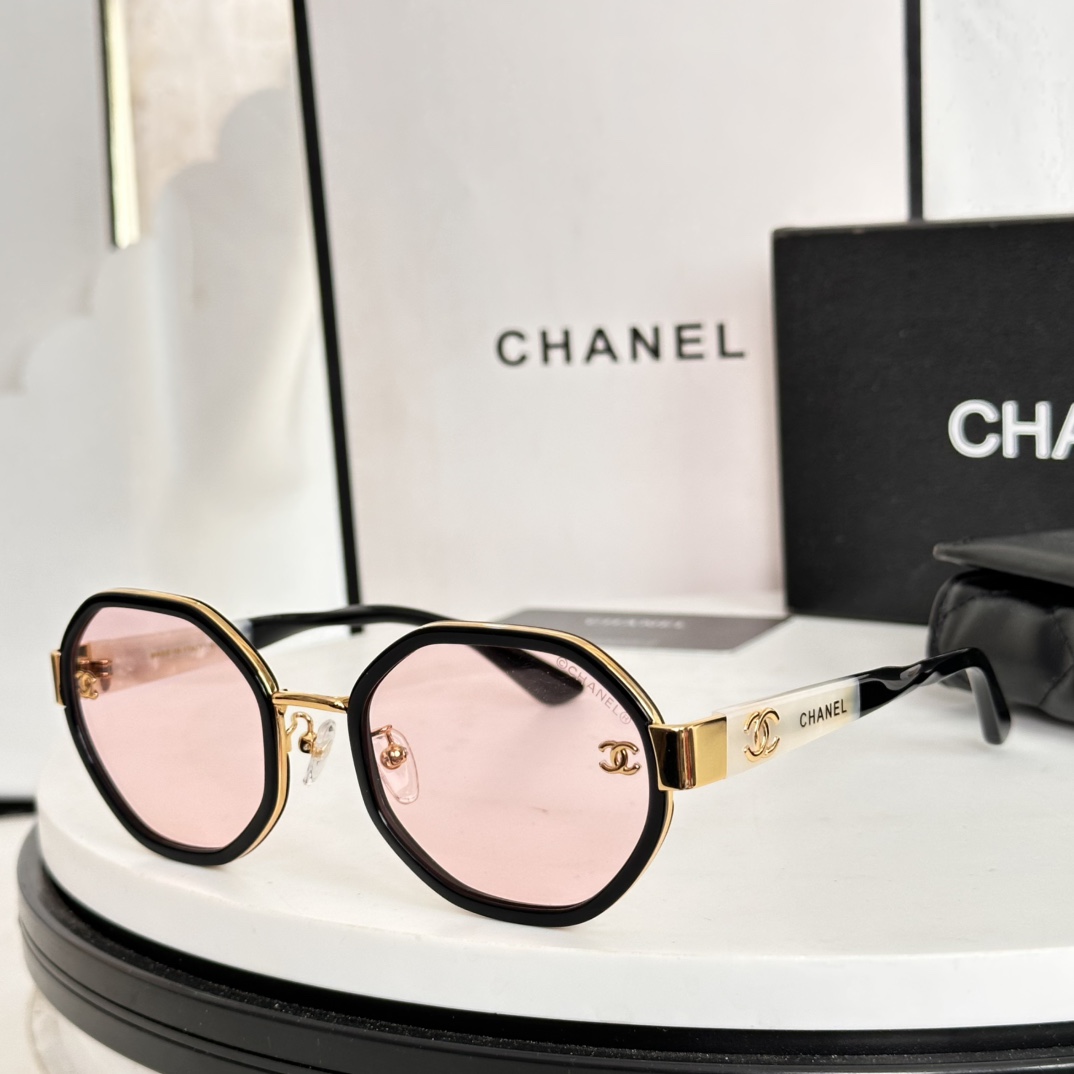 Chanel Sunglasses # 302290