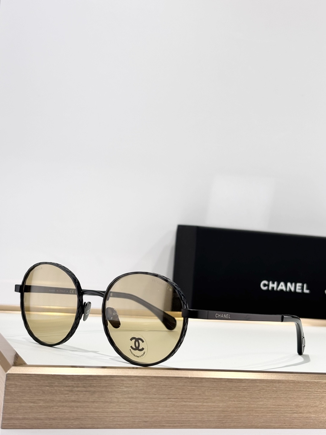 Chanel Sunglasses # 302401