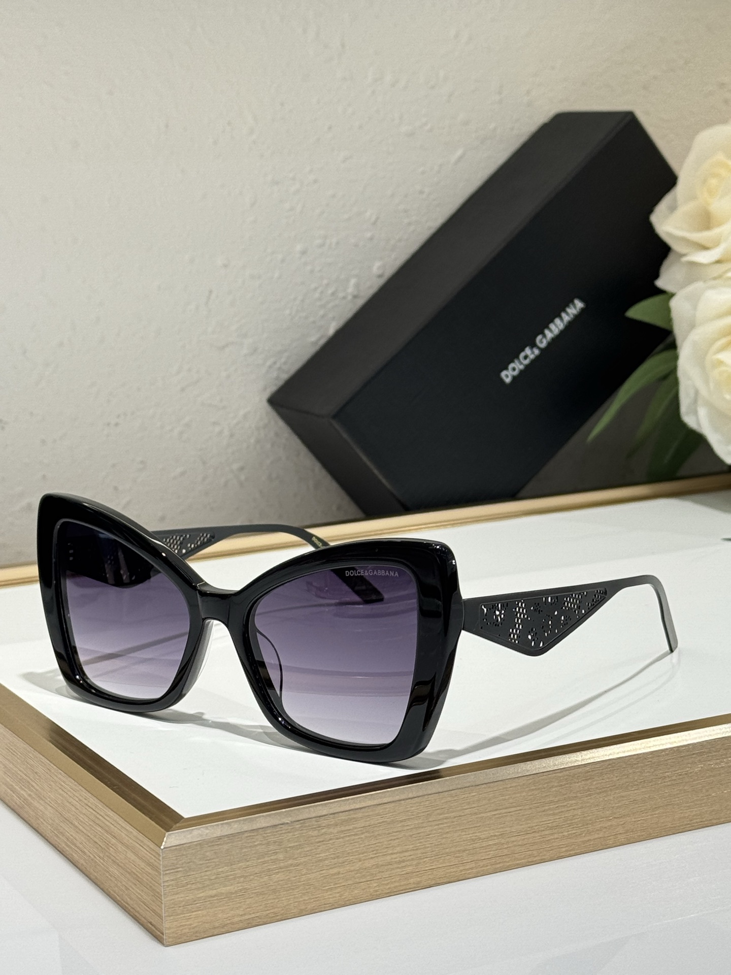 D&G Sunglasses # 302640