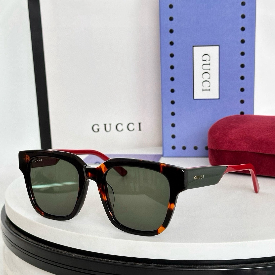 Gucci Sunglasses # 302719