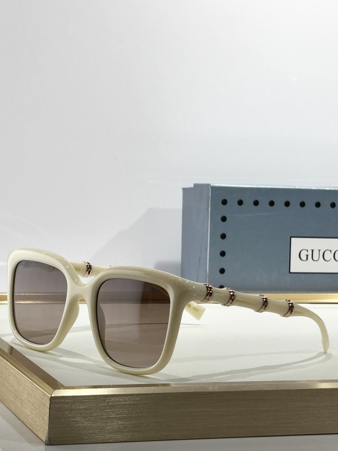 Gucci Sunglasses # 303126