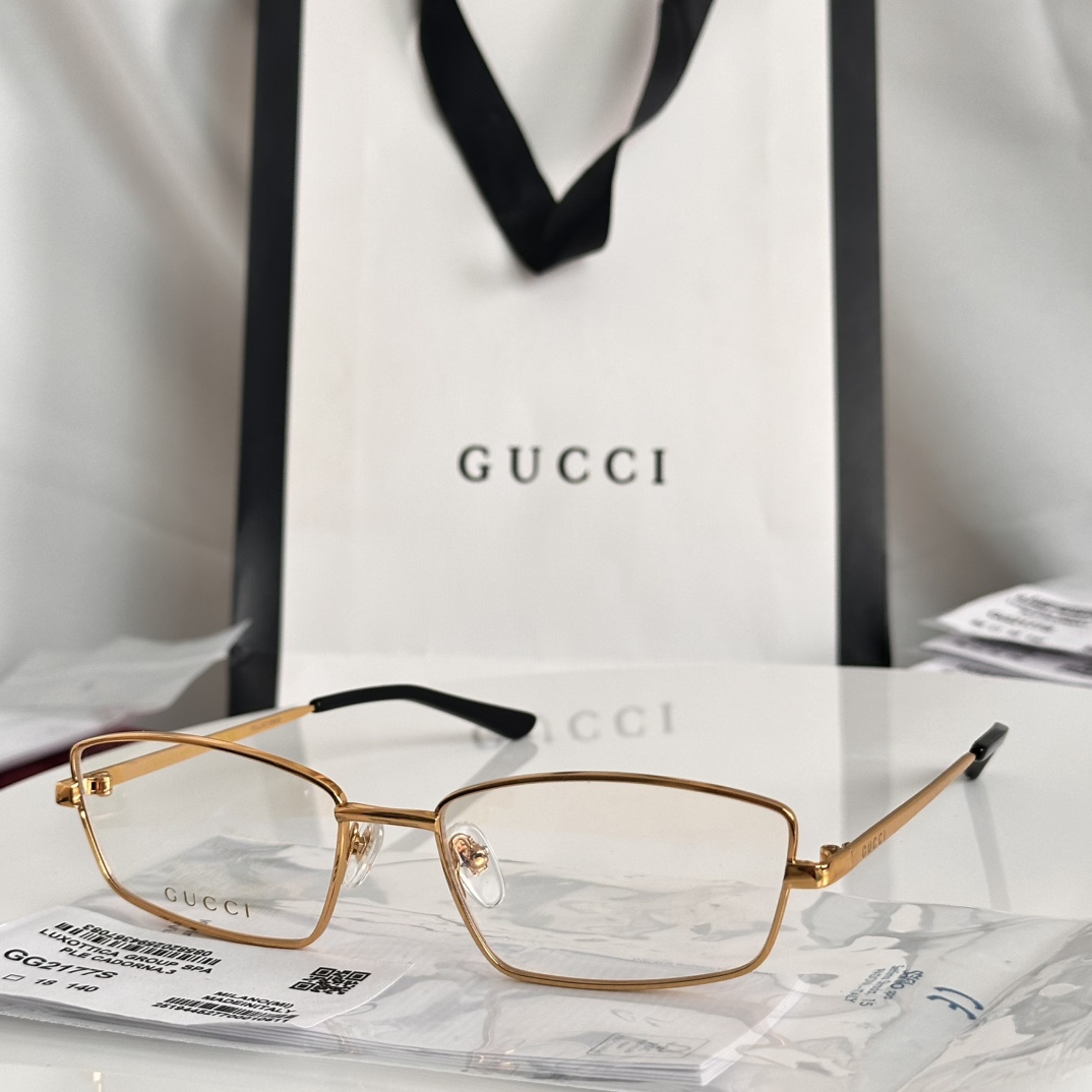Gucci Sunglasses # 304465