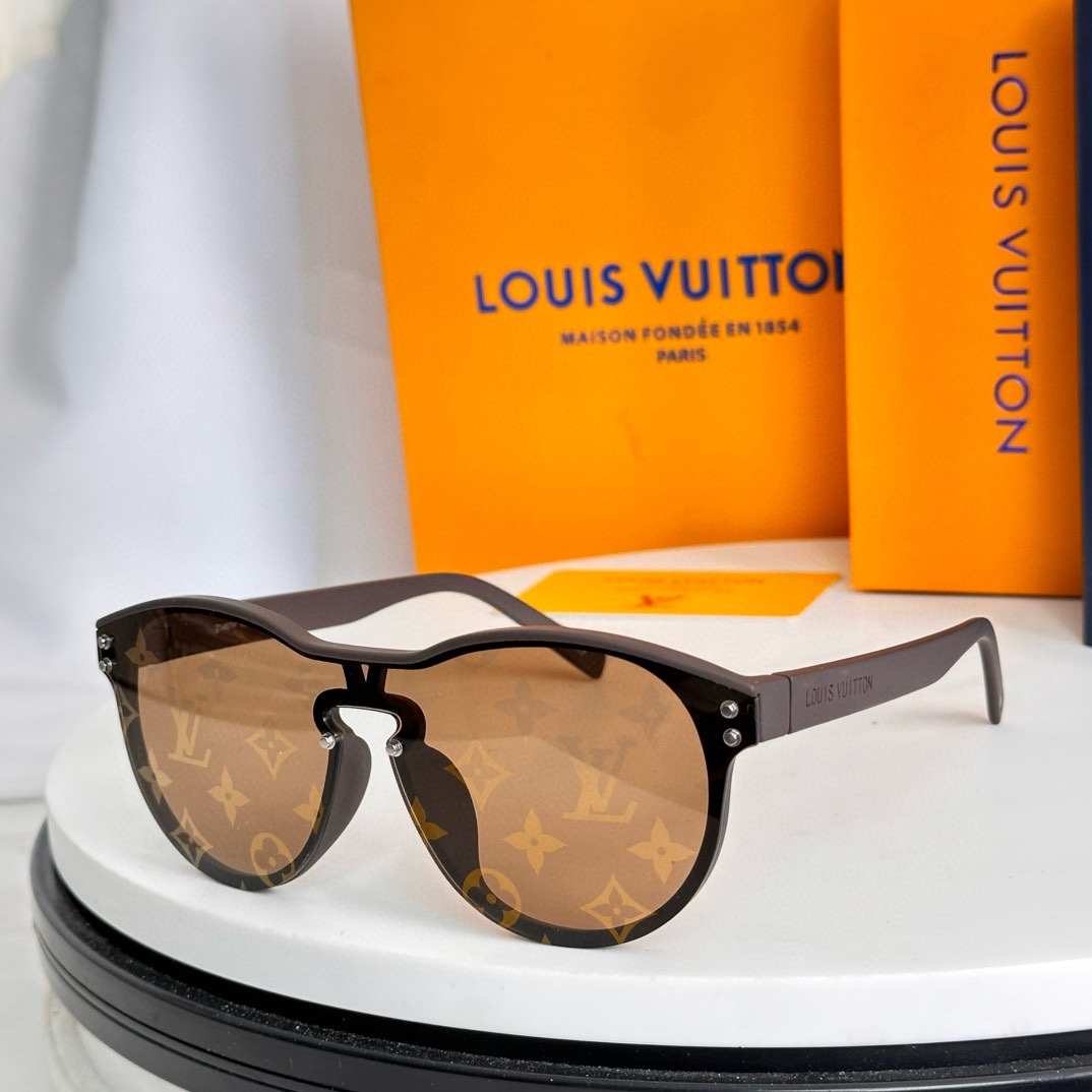 Louis Vuitton Sunglasses # 304543