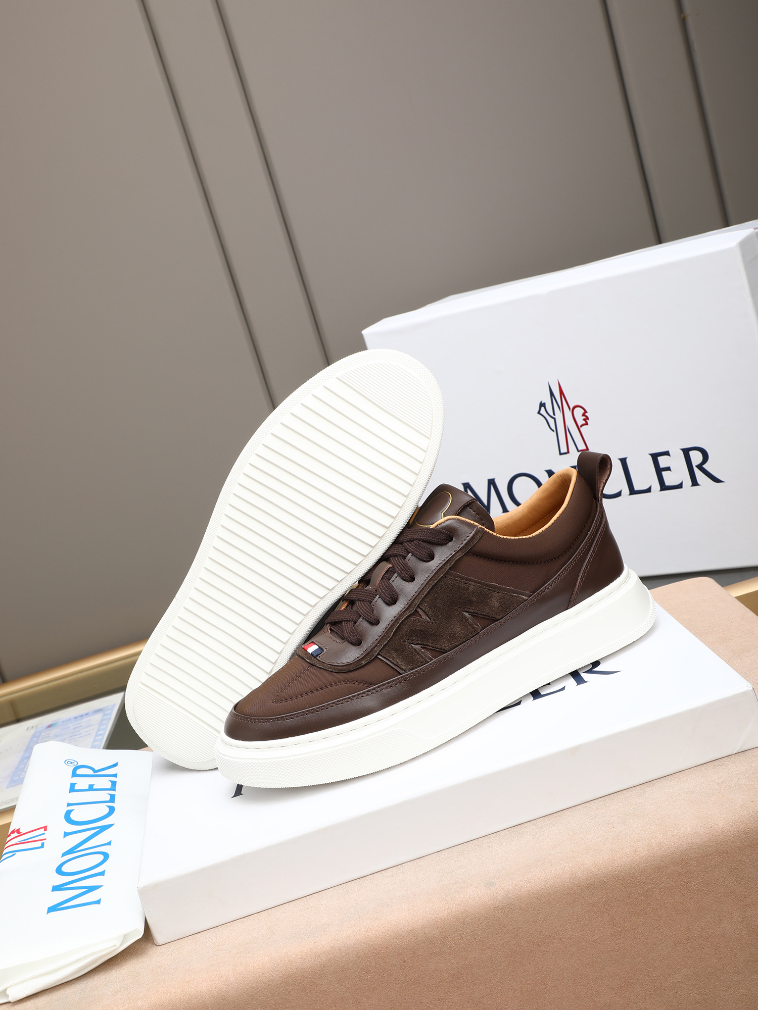 Moncler Casual Sneaker For Men # 304848