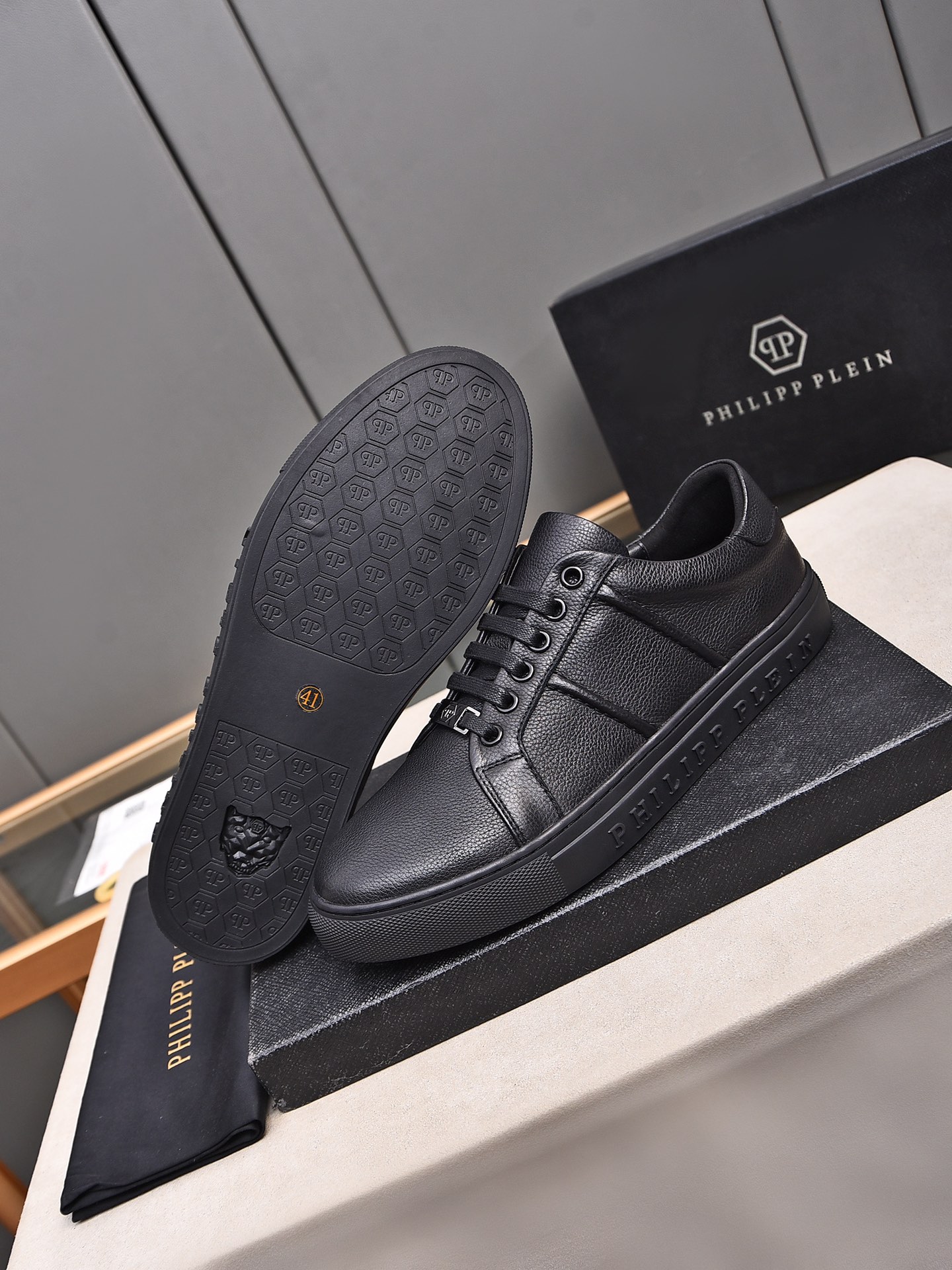 Philipp Plein Casual Sneaker For Men # 304872
