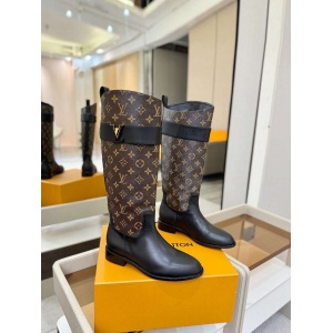 $125.00,Louis Vuitton Boots For Women # 305521