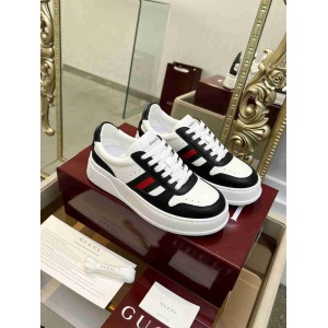 $94.00,Gucci Sneaker Unisex # 305529