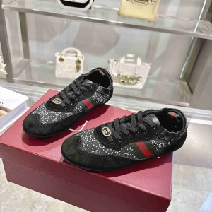 $94.00,Gucci Casual Sneaker For Women # 305578