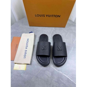 $55.00,Louis Vuitton Slippers For Men # 305638