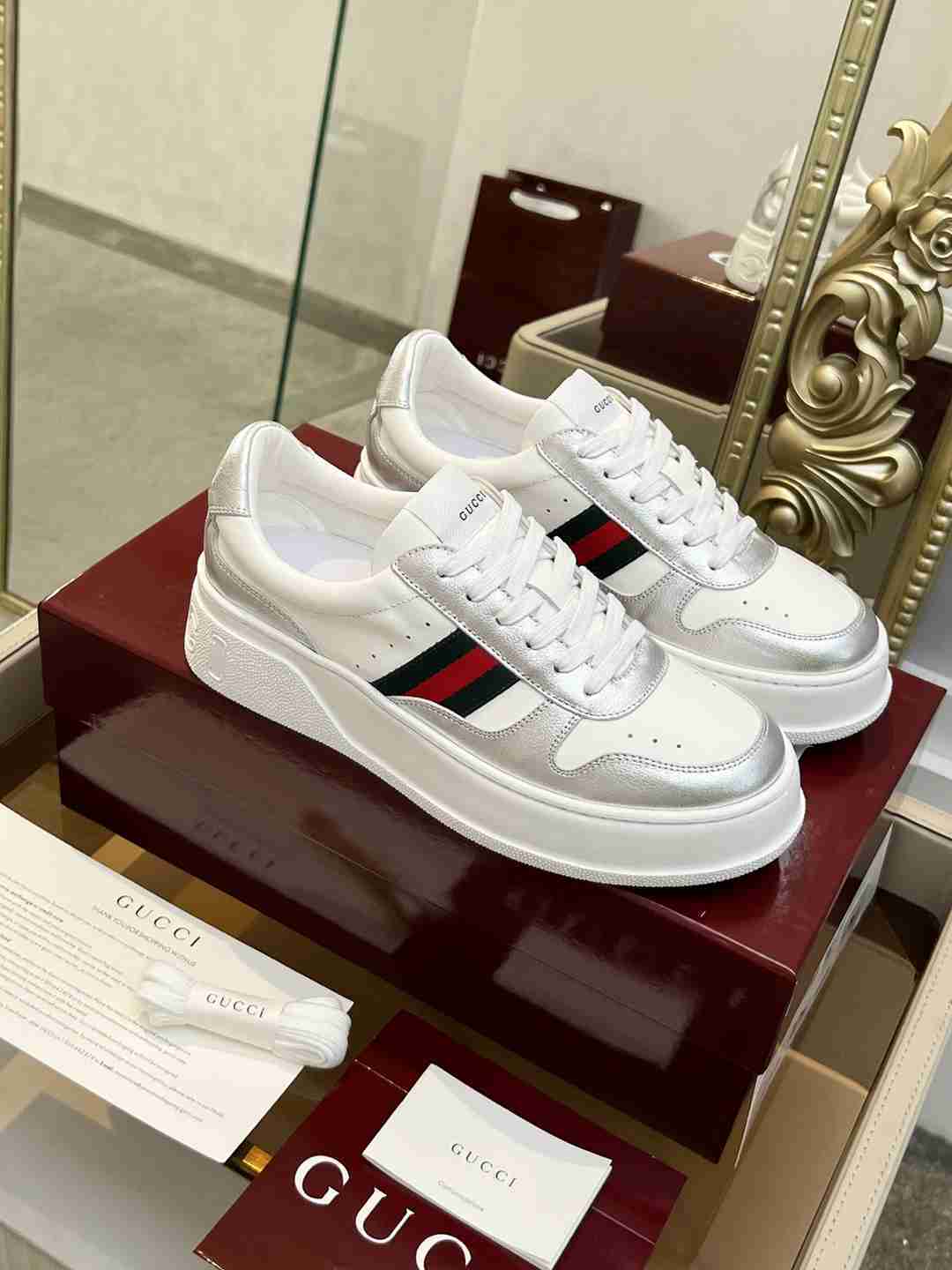 Gucci Sneaker Unisex # 305530