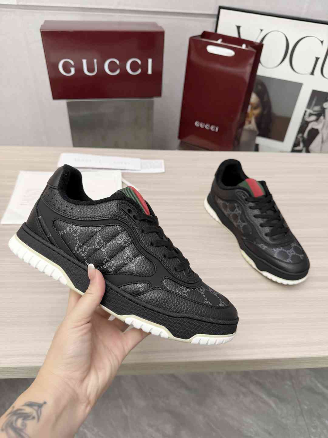 Gucci Sneaker For Men # 305540