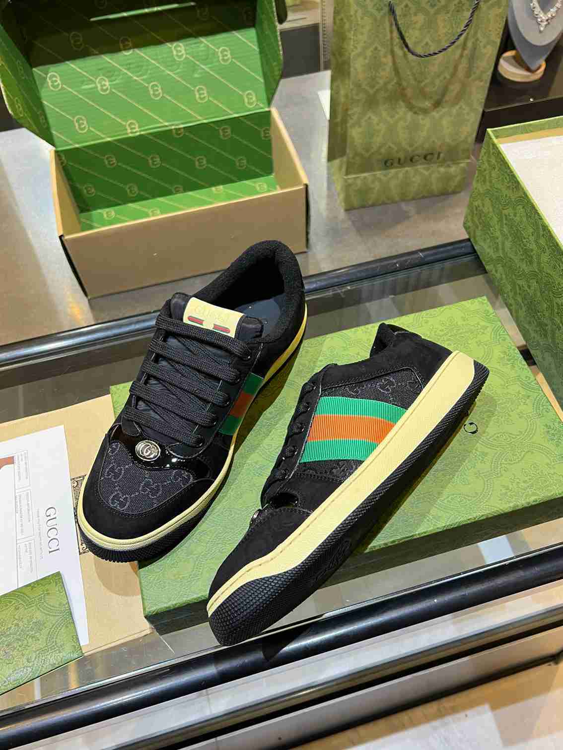 Gucci Sneaker Unisex # 305543
