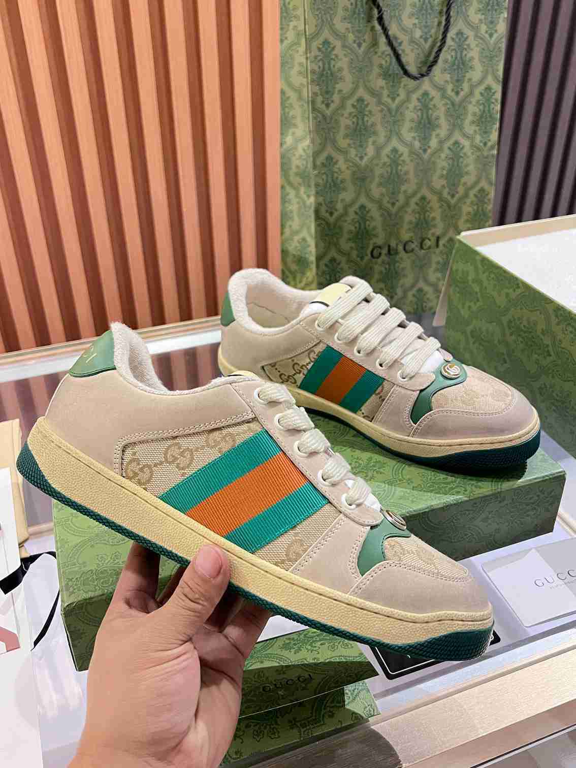 Gucci Sneaker Unisex # 305553