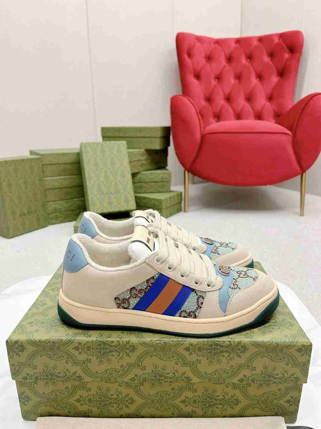 Gucci Casual Sneaker For Women # 305597