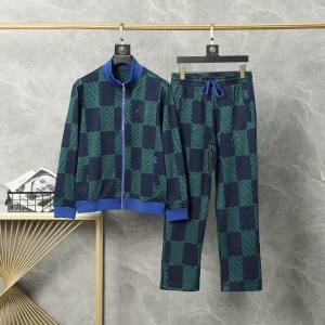$89.00,Louis Vuitton Tracksuits For Men # 306871