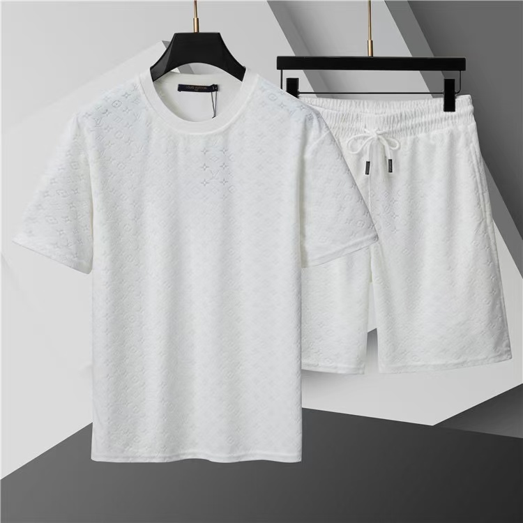 Louis Vuitton Short Sleeve Shirt and Shorts Set For Men For Men # 305820