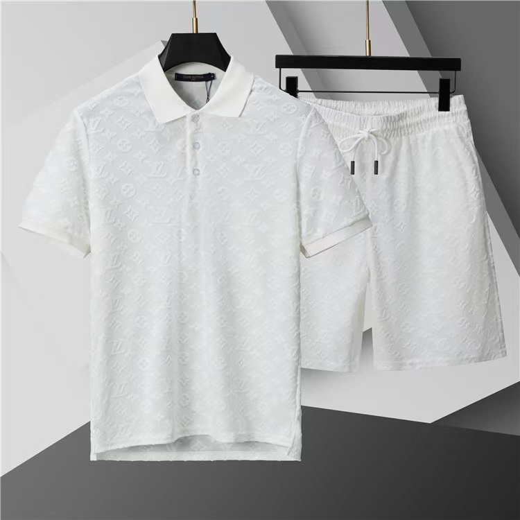 Louis Vuitton Short Sleeve Polo Shirt and Shorts Set For Men For Men # 305829