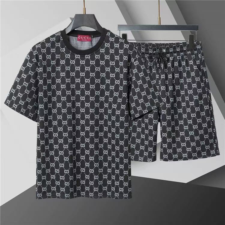 Gucci Short Sleeve Shirt and Shorts Set For Men For Men # 305928