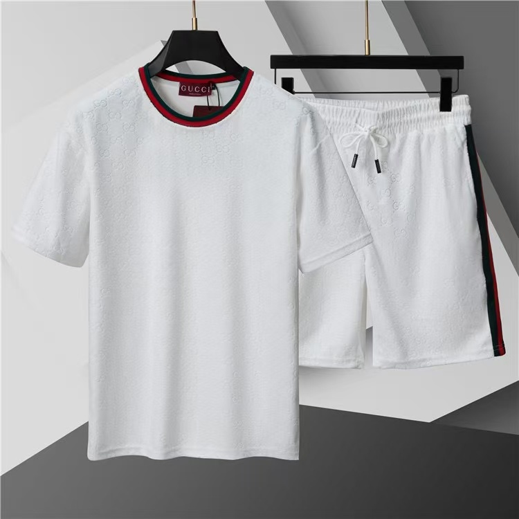Gucci Short Sleeve Shirt and Shorts Set For Men For Men # 305939