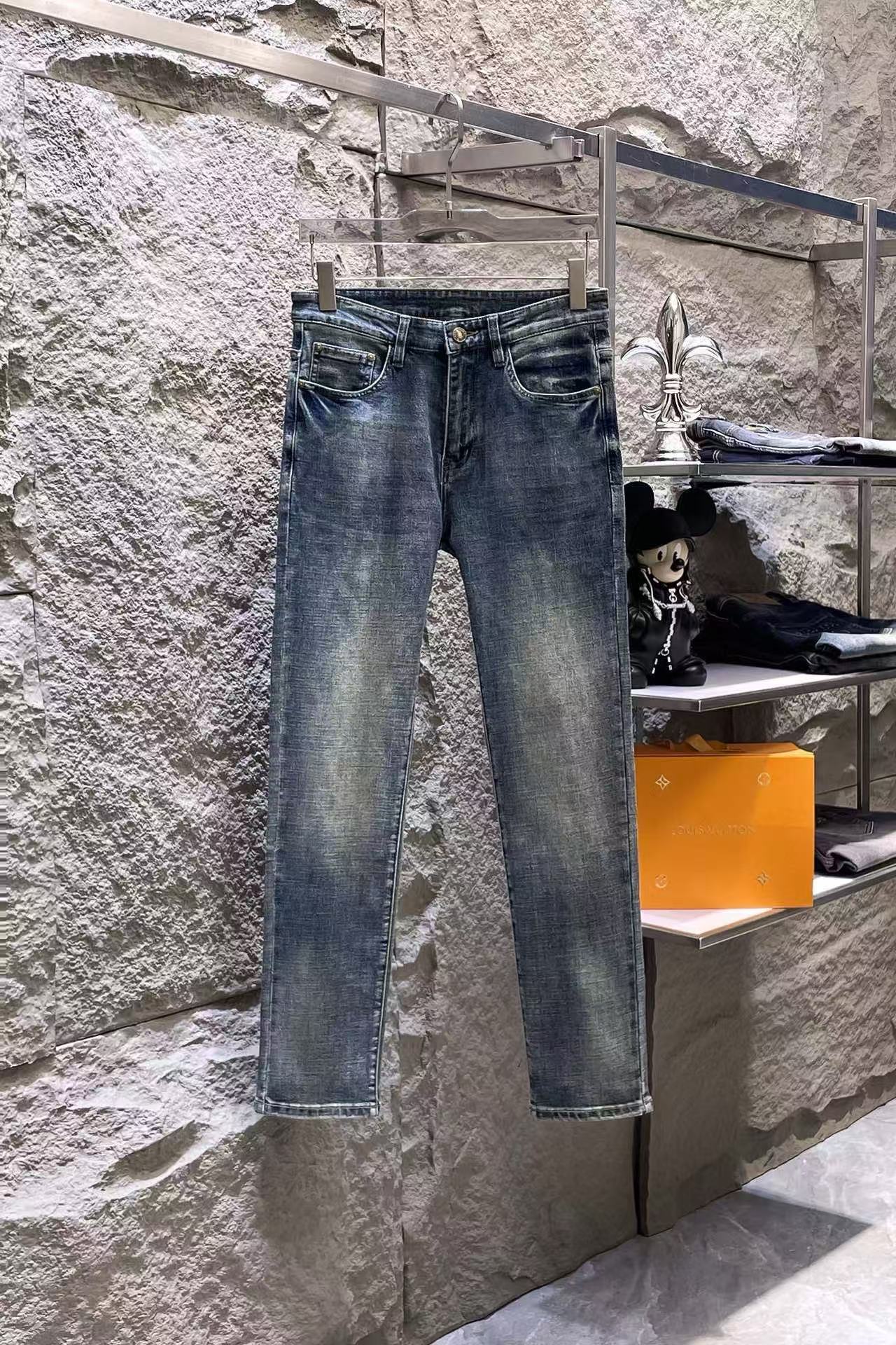 Balenciaga Jeans For Men # 306780
