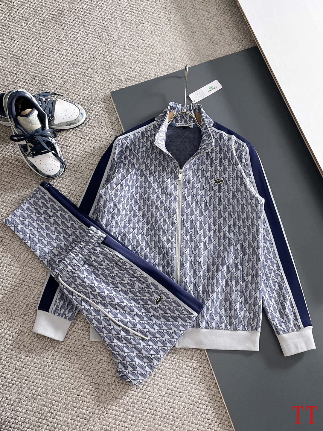 Lacoste Tracksuits For Men # 306894