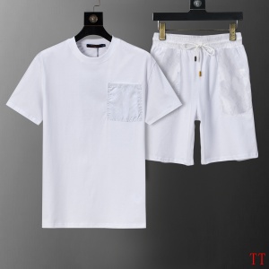 $65.00,Louis Vuitton Shirt Short Set For Men # 307101