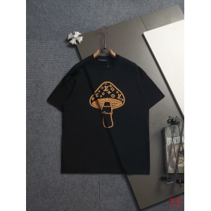 $32.00,Louis Vuitton Short Sleeve T Shirts For Men # 307250