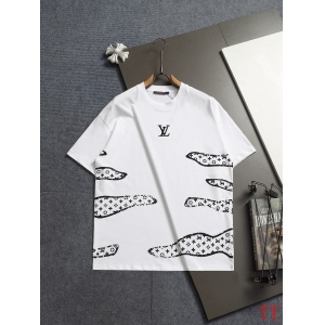 $32.00,Louis Vuitton Short Sleeve T Shirts For Men # 307291